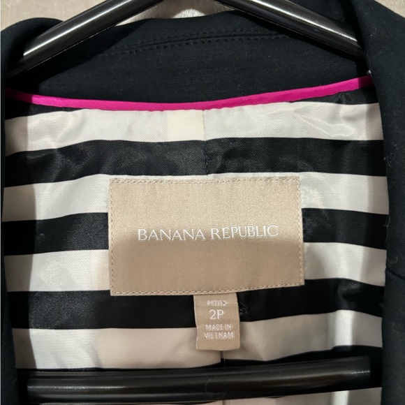 NWT Banana Republic Black Blazer Striped Interior 2P - Picture 6 of 6